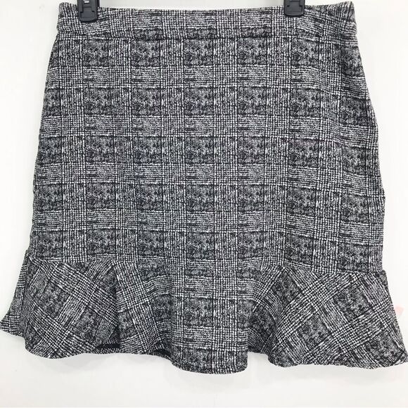 Banana Republic Black White Plaid Stretch Peplum A line Mini Skirt - Picture 1 of 9